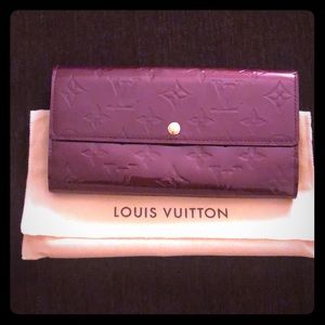 Louis Vuitton Vernis Sarah Wallet